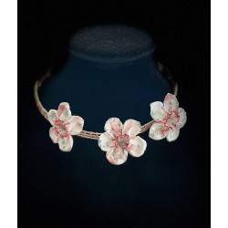 Collier   3 fleurs Printanières  / Plaqué or       C187